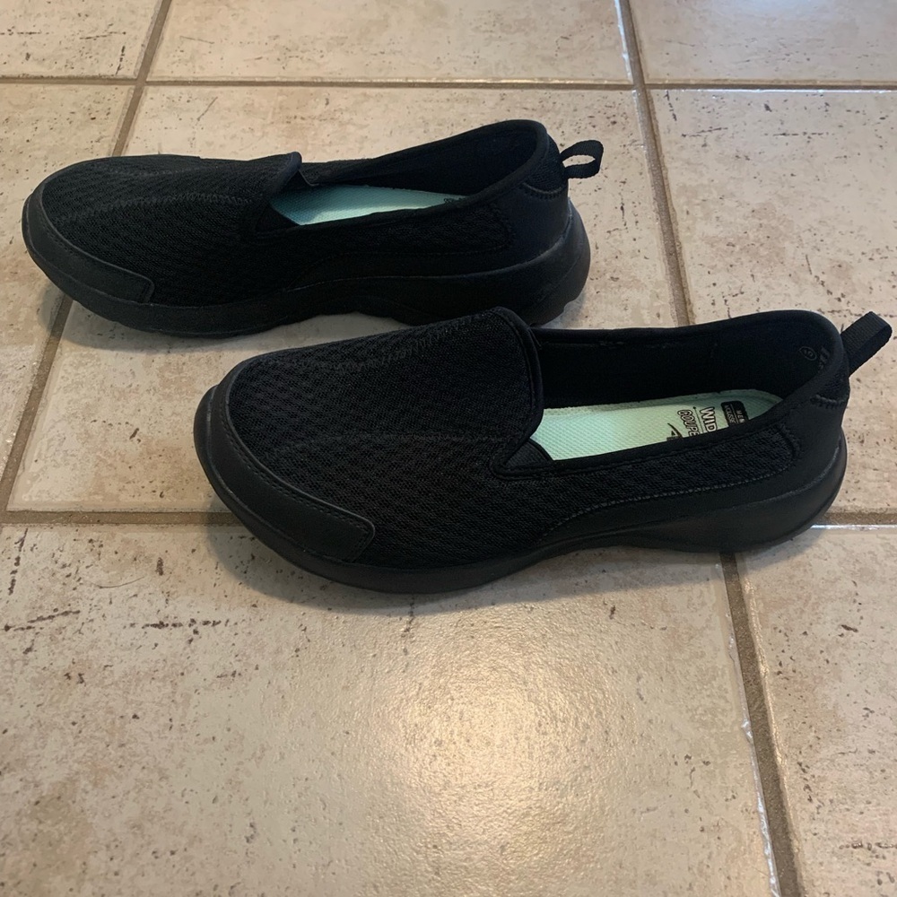 Womens Black Slip-On Wide Fit Shoes – Memory Foam Comfort, Size 10W - Picture 3 of 9